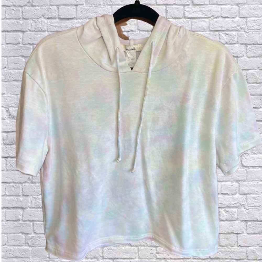 Short Sleeve Hooded Top